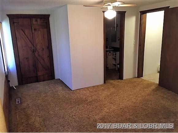 4 Rockwood Cirlce, Lake Ozark, MO 65049