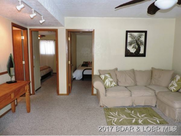 222 Summerhaven, Lake Ozark, MO 65049