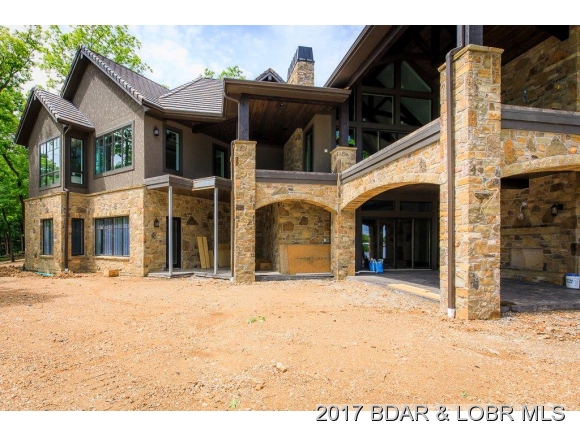 43 Wisteria Point, Four Seasons, MO 65049