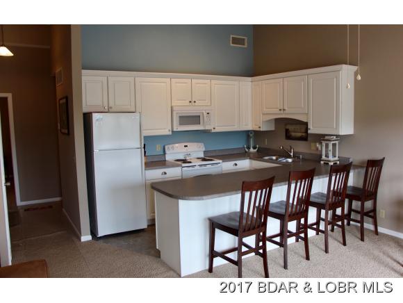 45 Southwood Shores PL, Lake Ozark, MO 65049