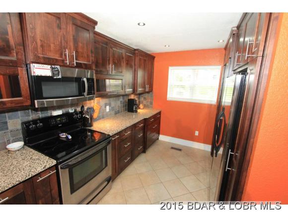 6613 Horseshoe Bend Parkway, Lake Ozark, MO 65049