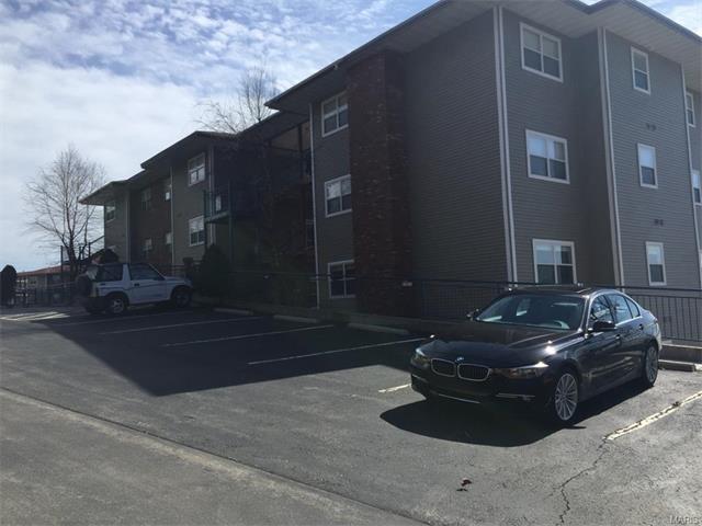 87 Palisades Lakeview Drive, Lake Ozark, MO 65049