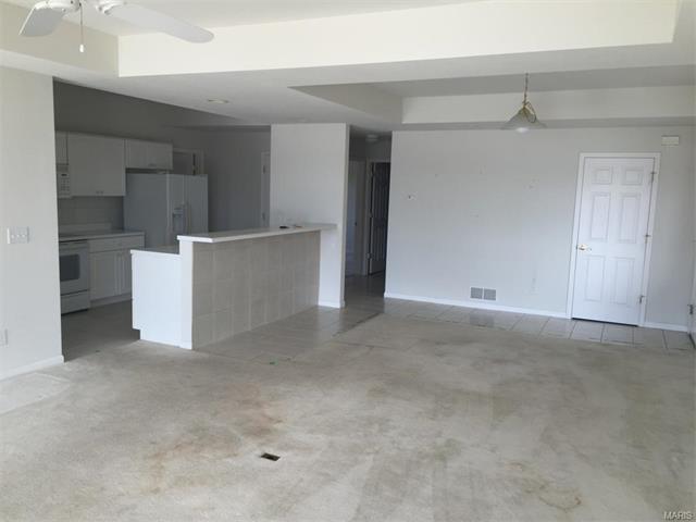 87 Palisades Lakeview Drive, Lake Ozark, MO 65049
