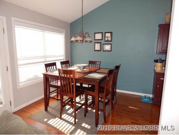 258 Bittersweet Rd, Lake Ozark, MO 65049