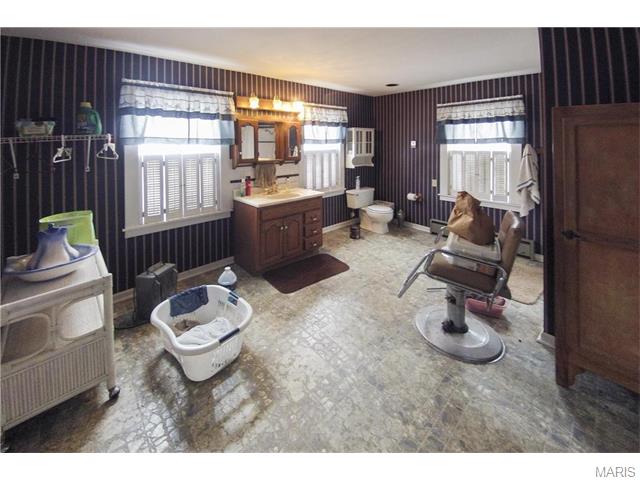 1002 Ellis Farm Rd, Morrison, MO 65061