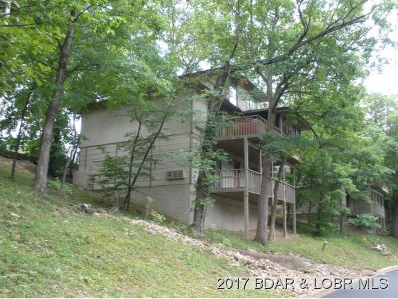 111 Lubbers Quarters, Osage Beach, MO 65065