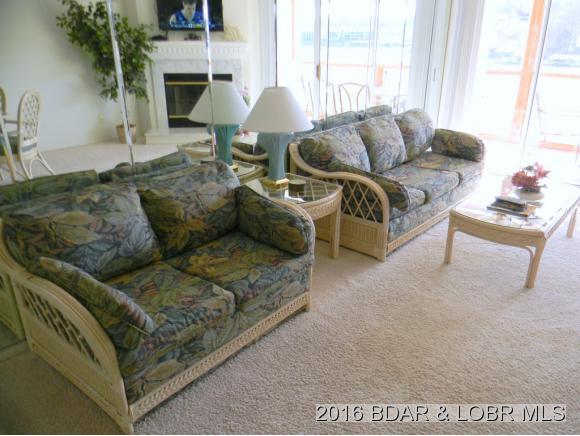 1481 Ledges Dr #721, Osage Beach, MO 65065