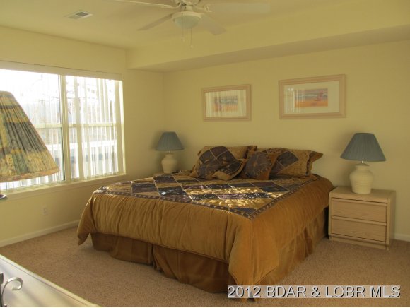 4800 Eagleview Drive, Osage Beach, MO 65065