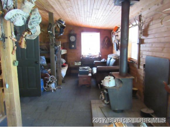 20609 Echo Valley Rd., Rocky Mount, MO 65072