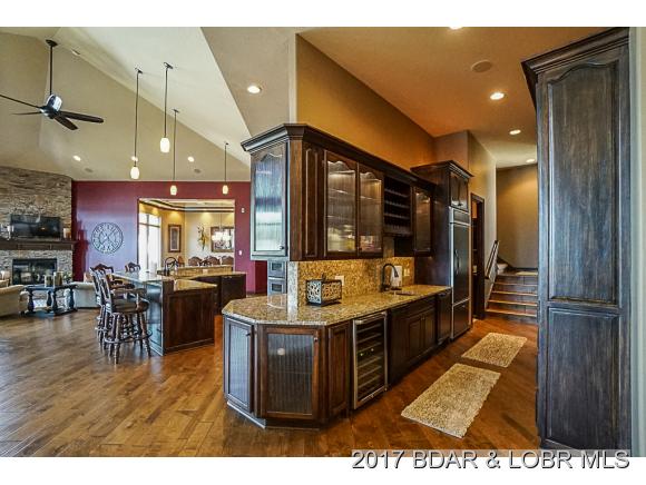 437 Forestridge Lane, Villages, MO 65079