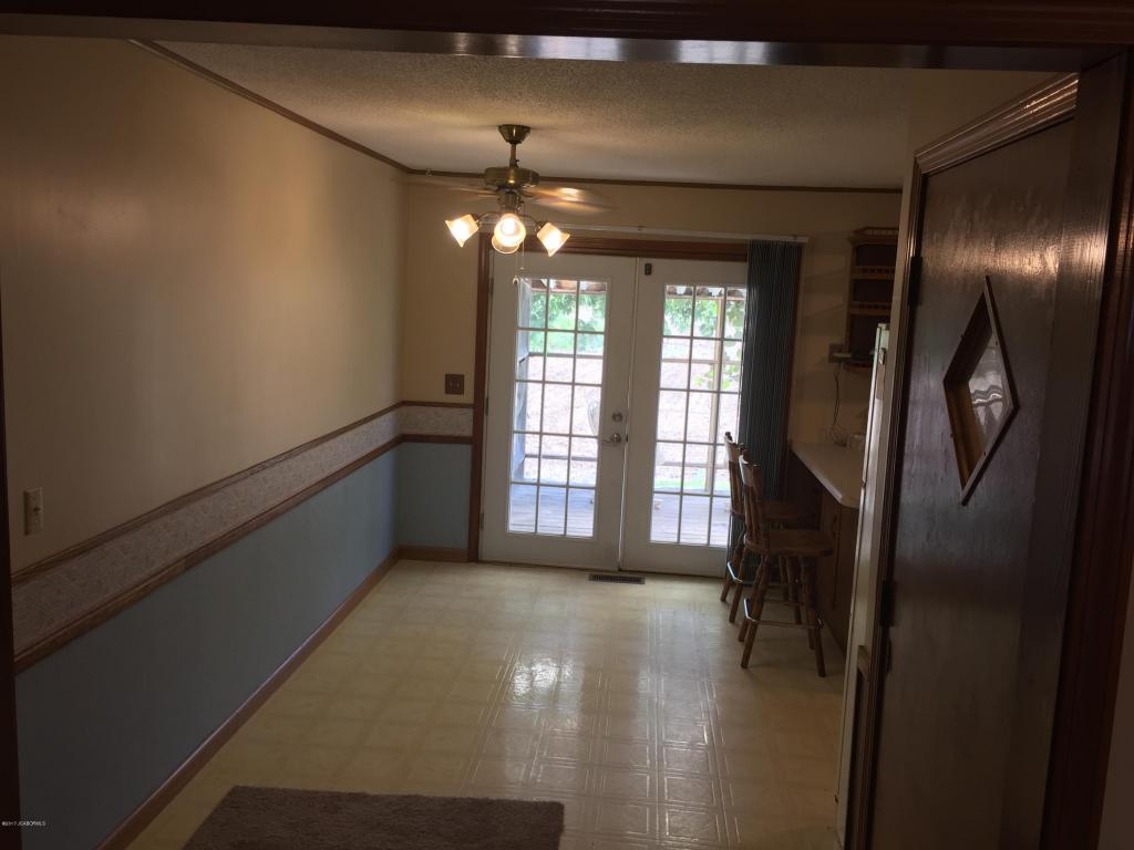 700 Sandy Lane, Tipton, MO 65081