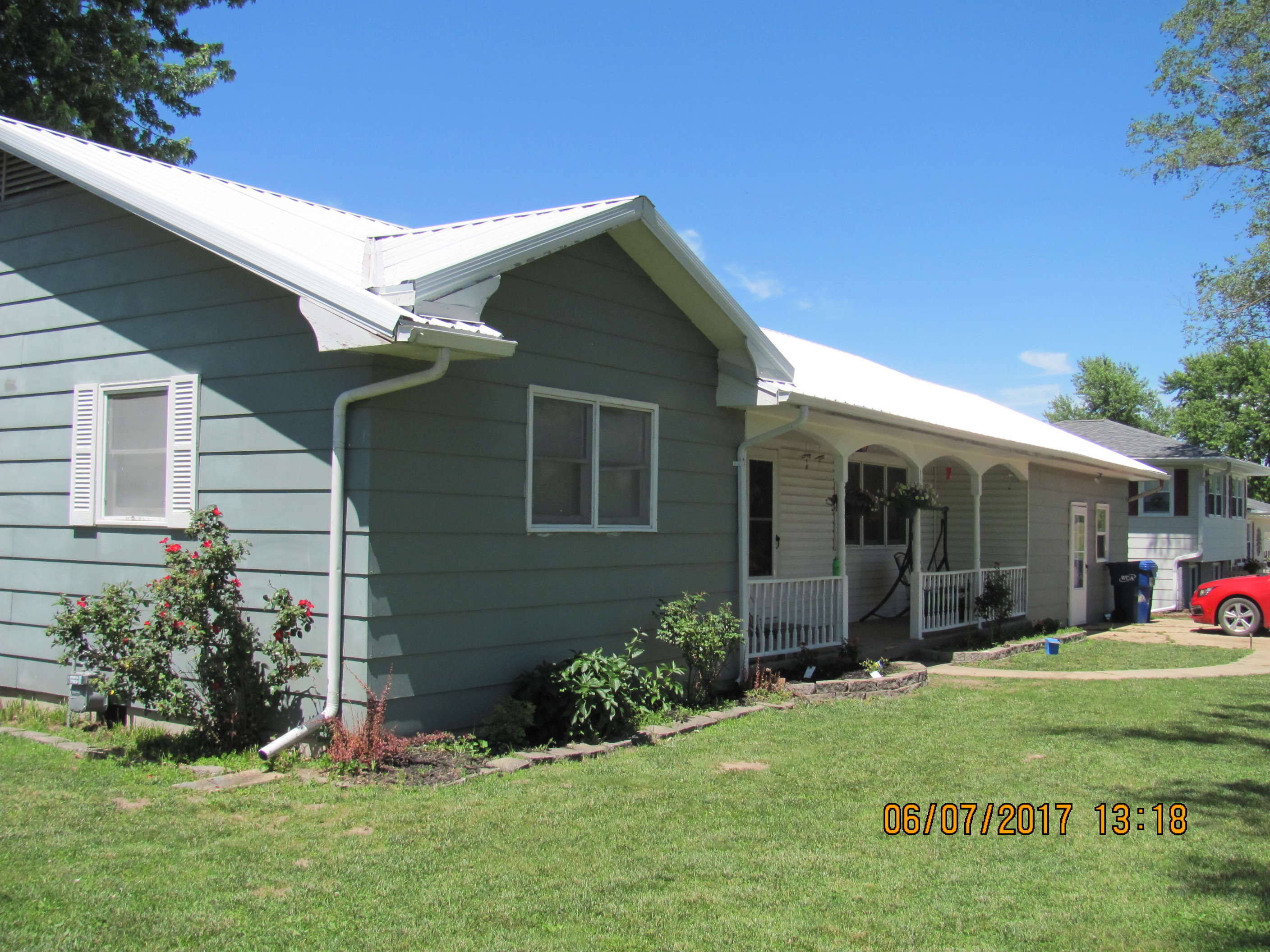104 Pamela Dr, Versailles, MO 65084