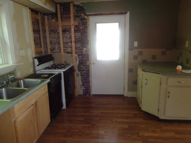 716 Linden DrJefferson City, MO, 65109Cole County