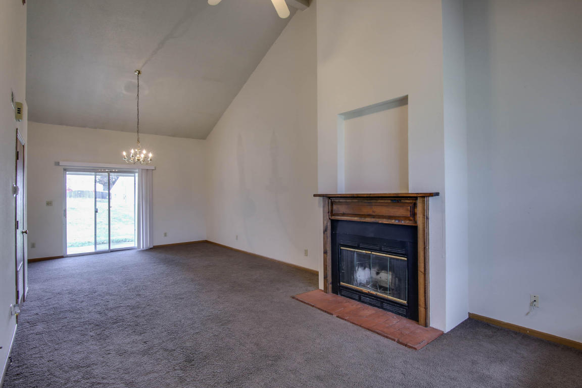1700 TELLURIDE LN, Columbia, MO 65201