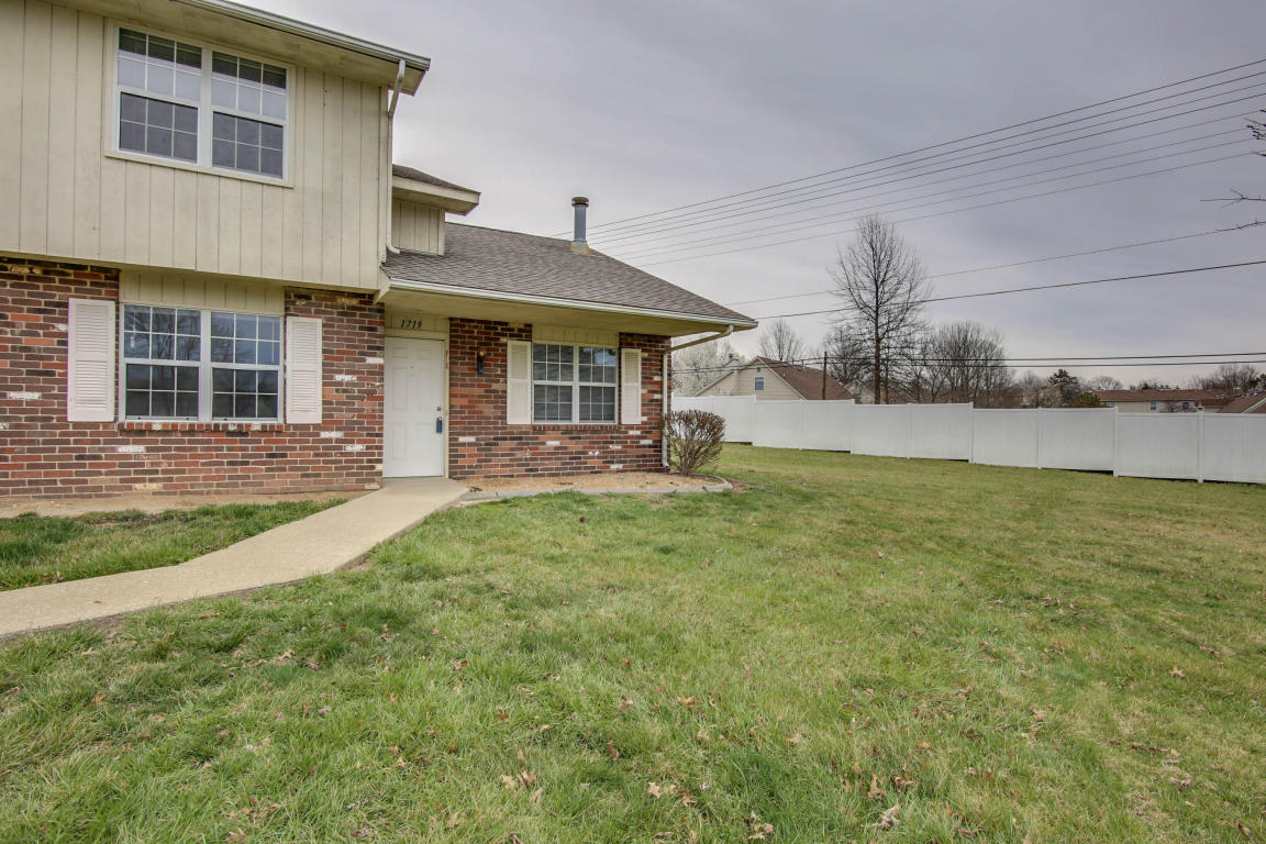 1719 TELLURIDE LN, Columbia, MO 65201