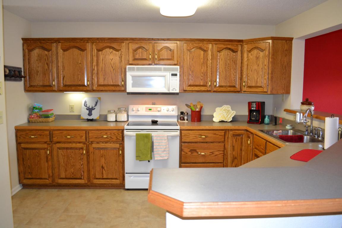 652 HUNTRIDGE DR, Columbia, MO 65201