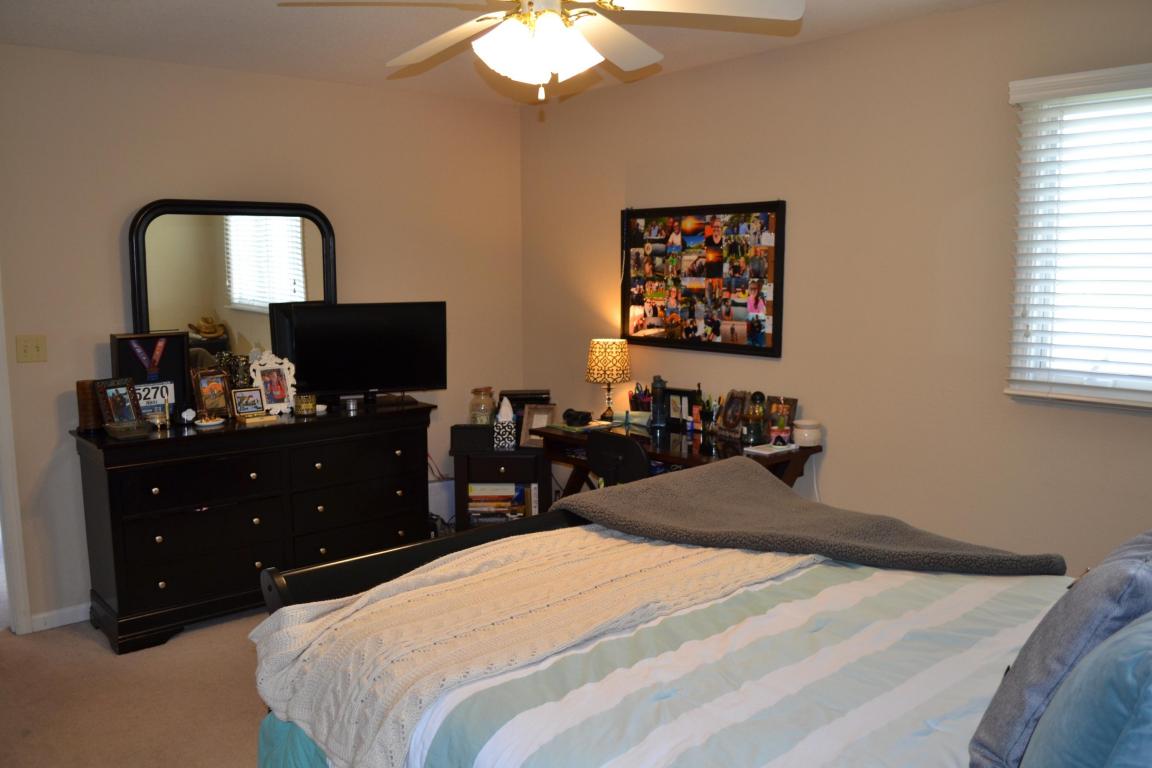 652 HUNTRIDGE DR, Columbia, MO 65201