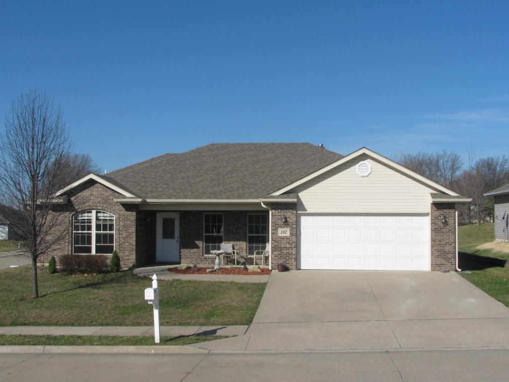 107 PORT WAY, Columbia, MO 65201
