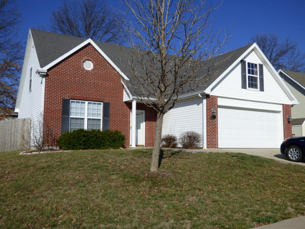 205 PORT WAY, Columbia, MO 65201