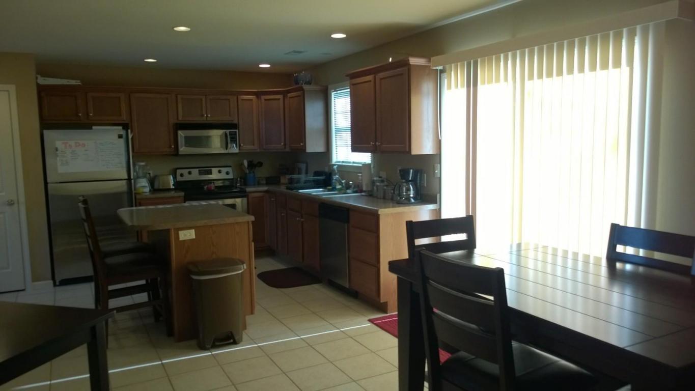 205 PORT WAY, Columbia, MO 65201
