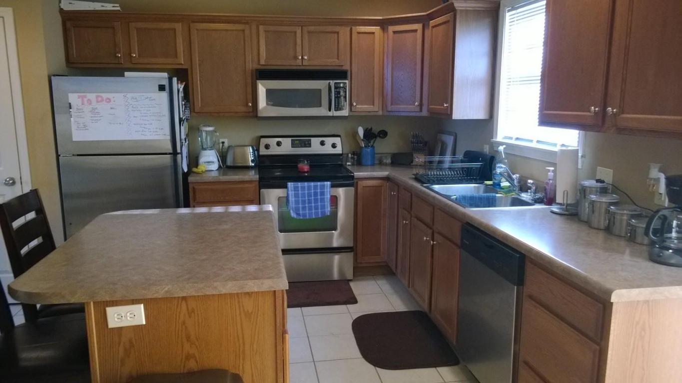205 PORT WAY, Columbia, MO 65201