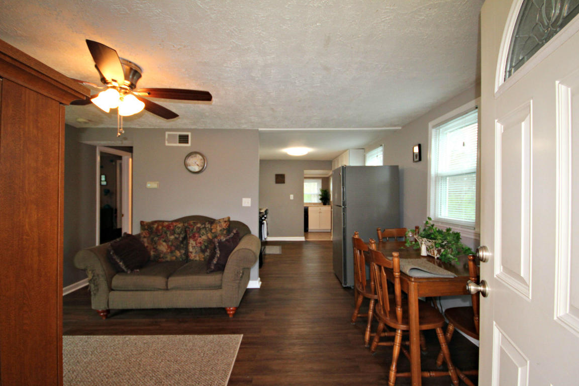 1812 BOYD LN, Columbia, MO 65202