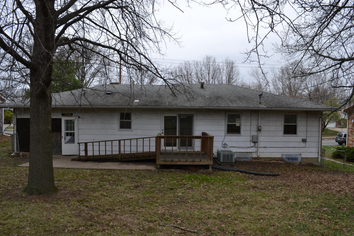 910 W TEXAS AVE, Columbia, MO 65202