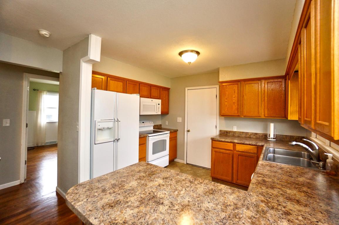 4608 WATERLOO DR, Columbia, MO 65202