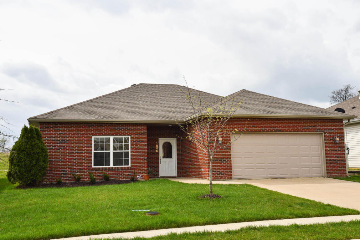 1806 TOPSAIL DR, Columbia, MO 65202
