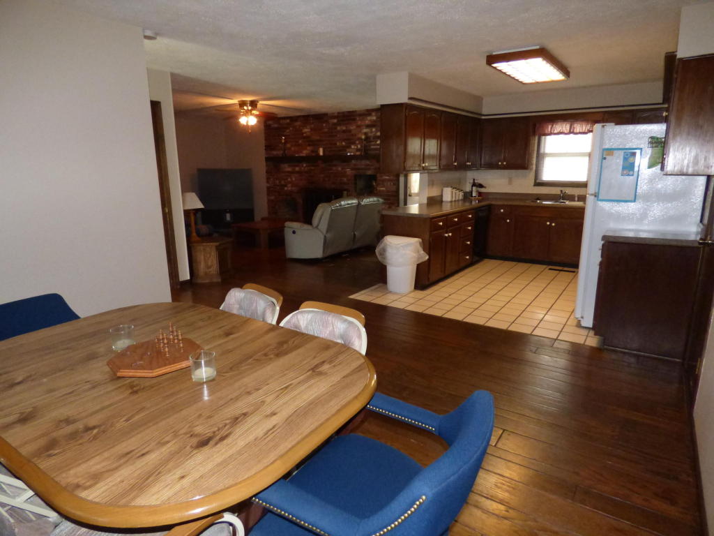 2411 N LINDA LN, Columbia, MO 65202