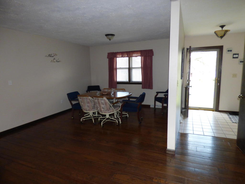 2411 N LINDA LN, Columbia, MO 65202