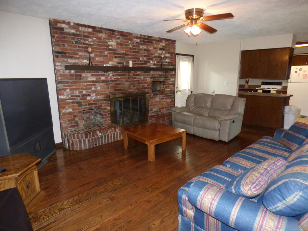 2411 N LINDA LN, Columbia, MO 65202