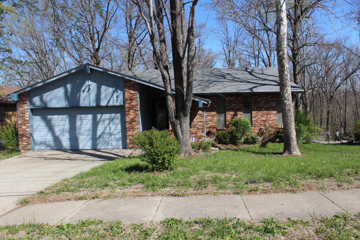 1807 BLUE RIDGE RD, Columbia, MO 65202