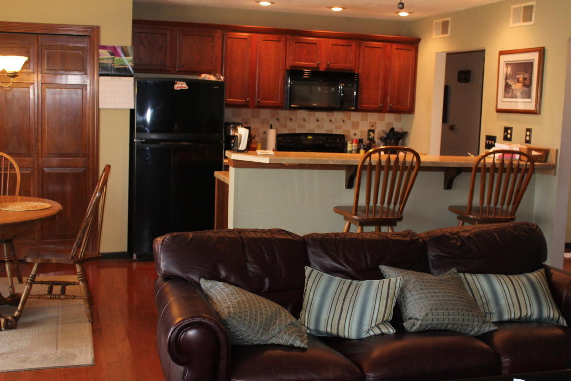 1807 BLUE RIDGE RD, Columbia, MO 65202
