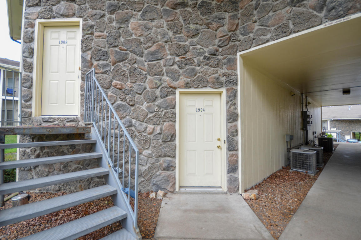 1904 PARK DE VILLE PL, Columbia, MO 65203
