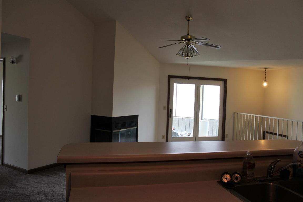 2607 PARK DE VILLE PL, Columbia, MO 65203