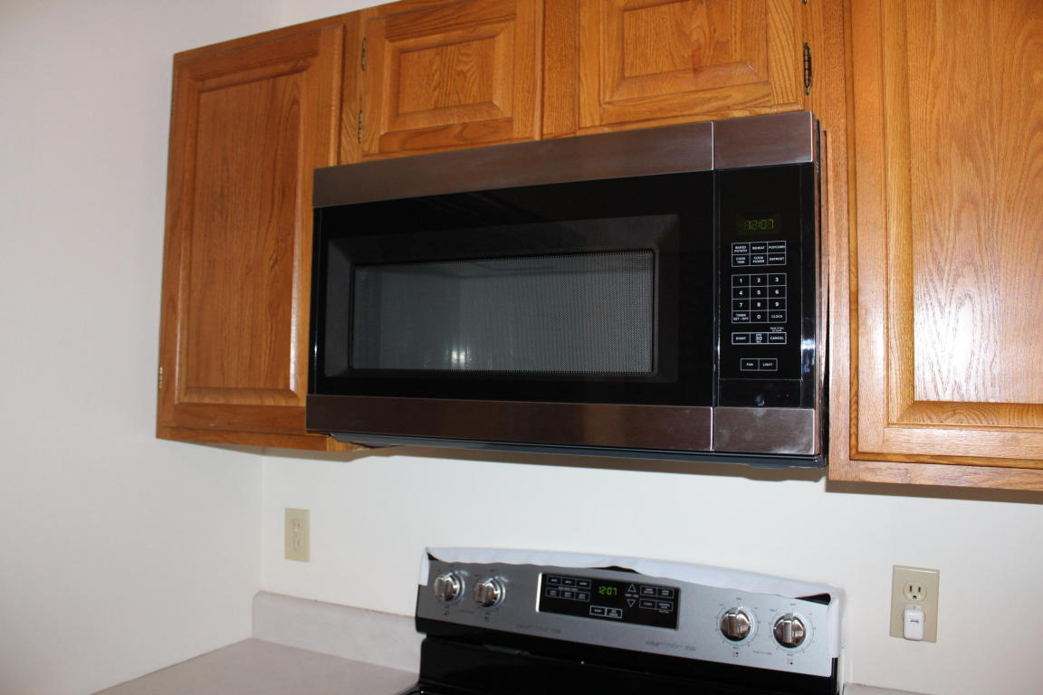 2607 PARK DE VILLE PL, Columbia, MO 65203