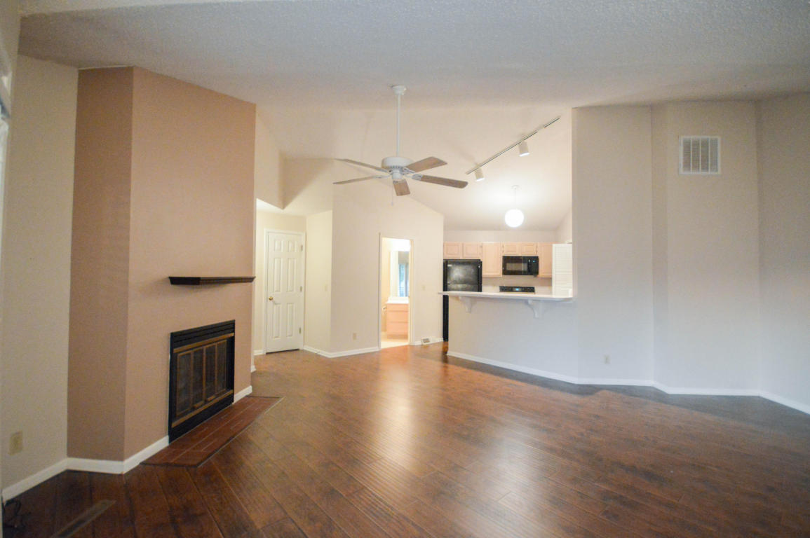 2208 PARK DE VILLE PL, Columbia, MO 65203