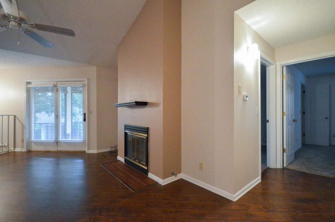 2208 PARK DE VILLE PL, Columbia, MO 65203