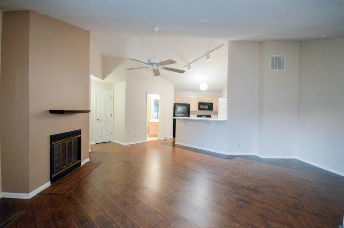 2208 PARK DE VILLE PL, Columbia, MO 65203