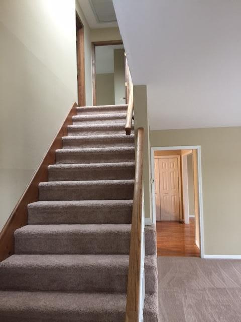 1 BRIGHT STAR DR, Columbia, MO 65203