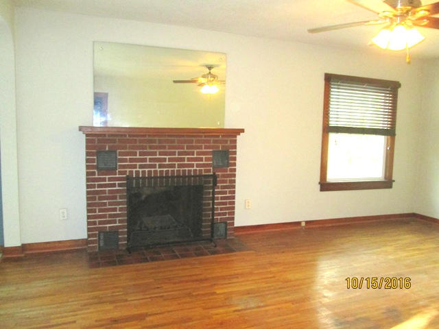 1130 7TH ST, Boonville, MO 65233