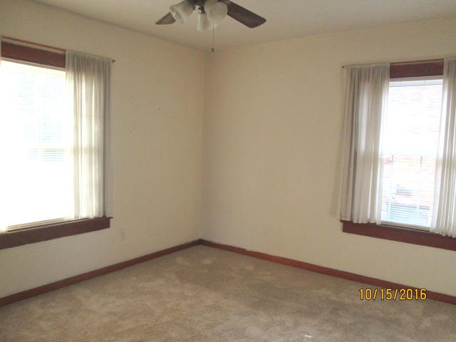 1130 7TH ST, Boonville, MO 65233