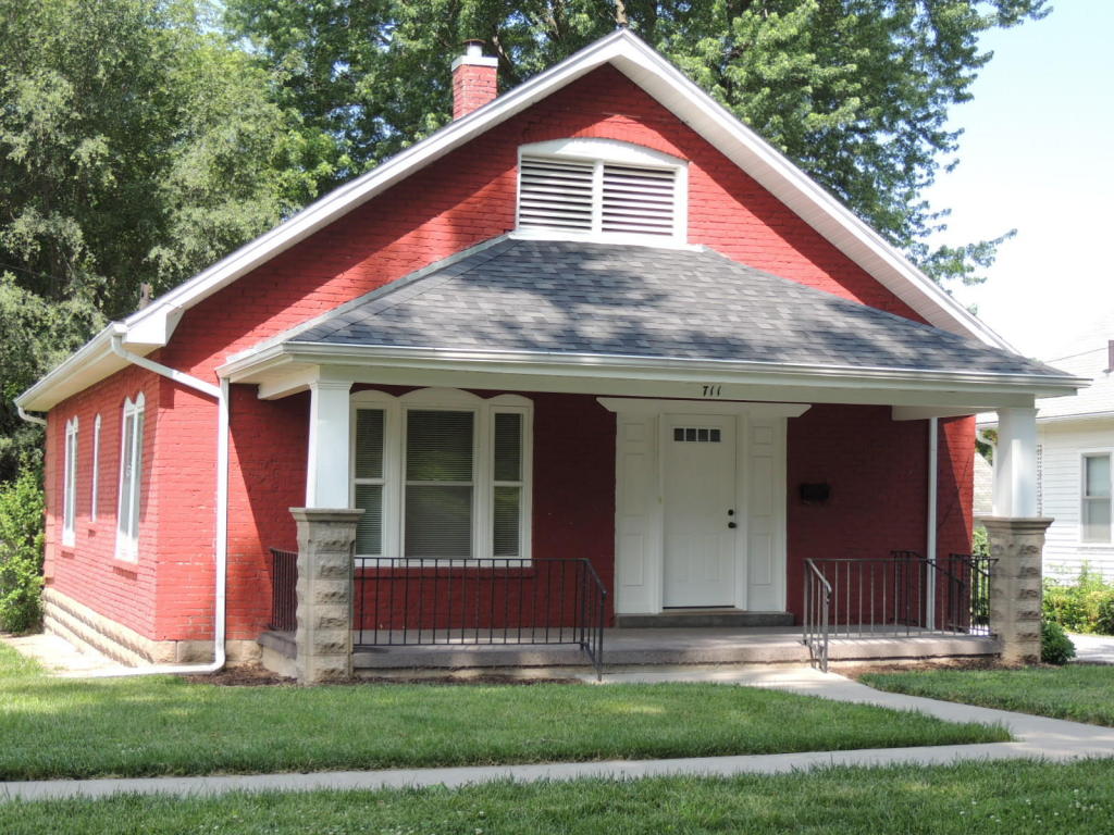 711 PENDLETON AVE, Boonville, MO 65233
