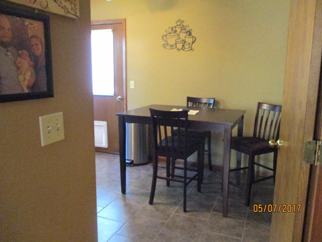 1012 Hilldell DR, Boonville, MO 65233
