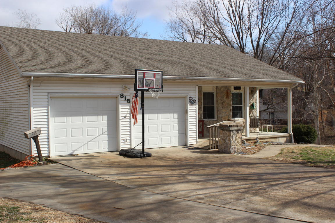 815 CHRISTUS DRIVE, Boonville, MO 65233