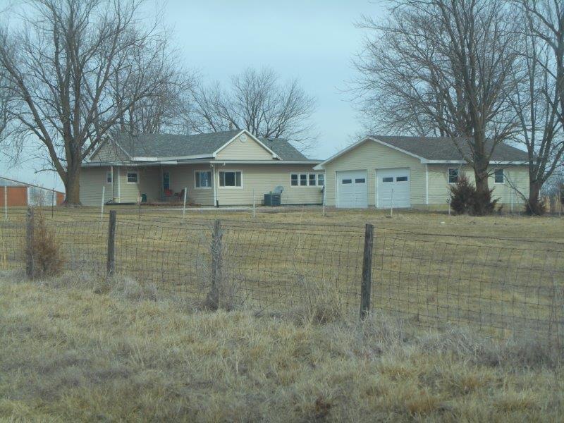 4904 N Highway 3, Clifton Hill, United States 65244
