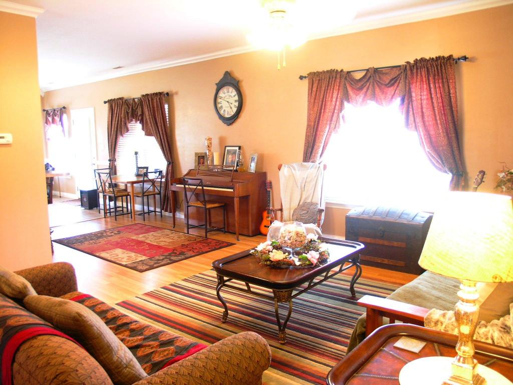7054 GREENWOOD HILLS, Fulton, MO 65251