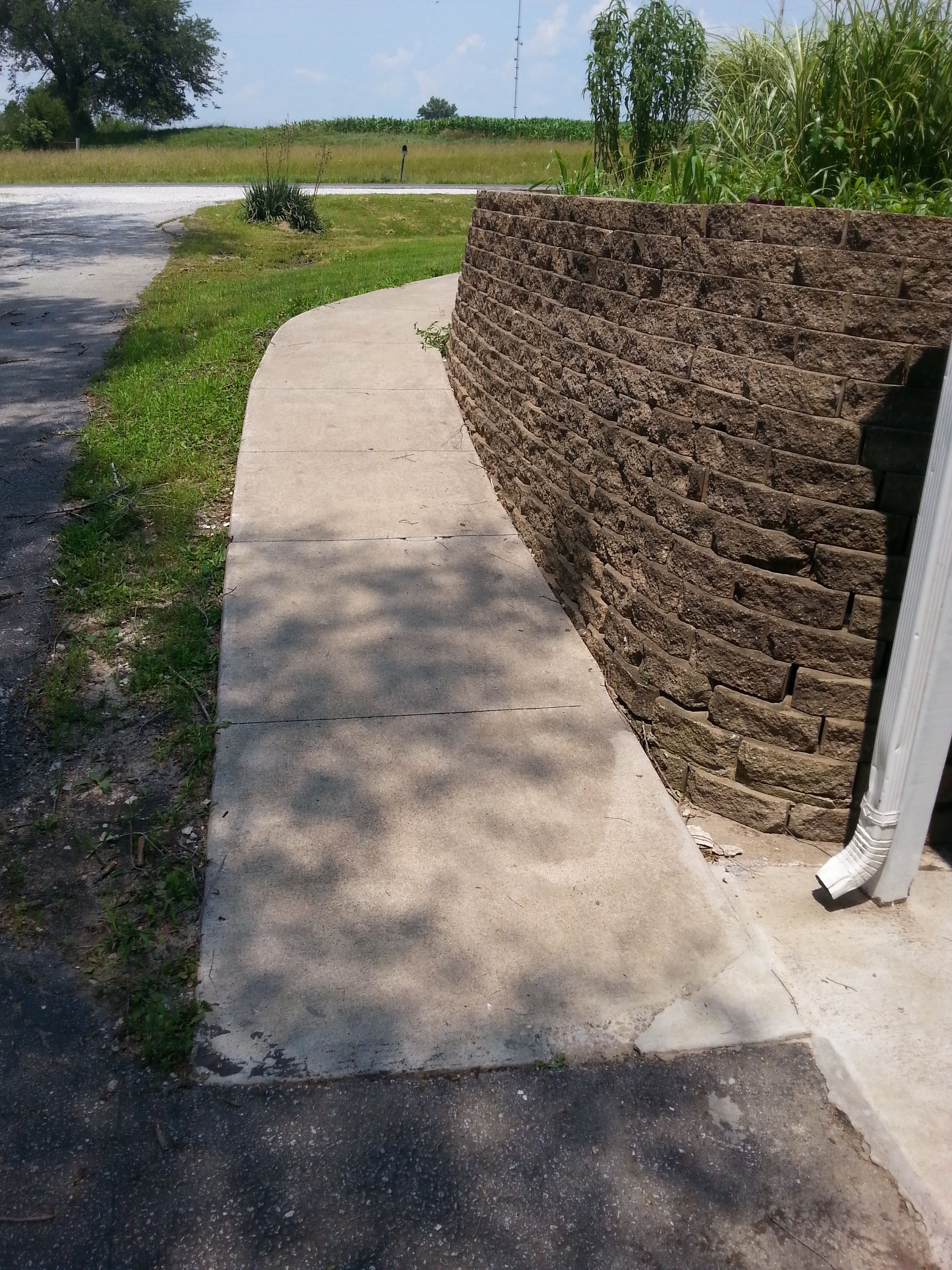 7976 W. Hwy 24, Huntsville, United States 65259