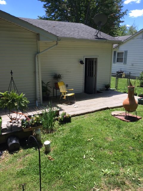 621 Grand Ave, Moberly, MO 65270